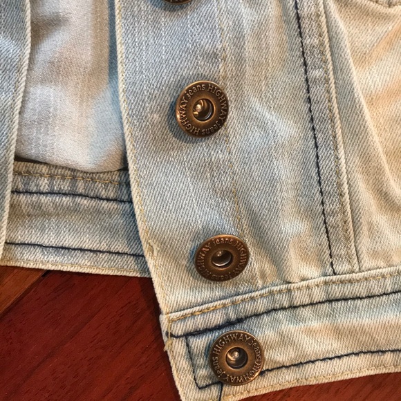 New with tags denim vest - Picture 2 of 4